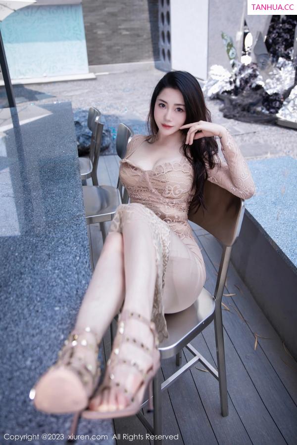   [XiuRen]高清写真图 2023.08.11 No.7216 严利娅Yuliya 丰腴美臀第14张图片